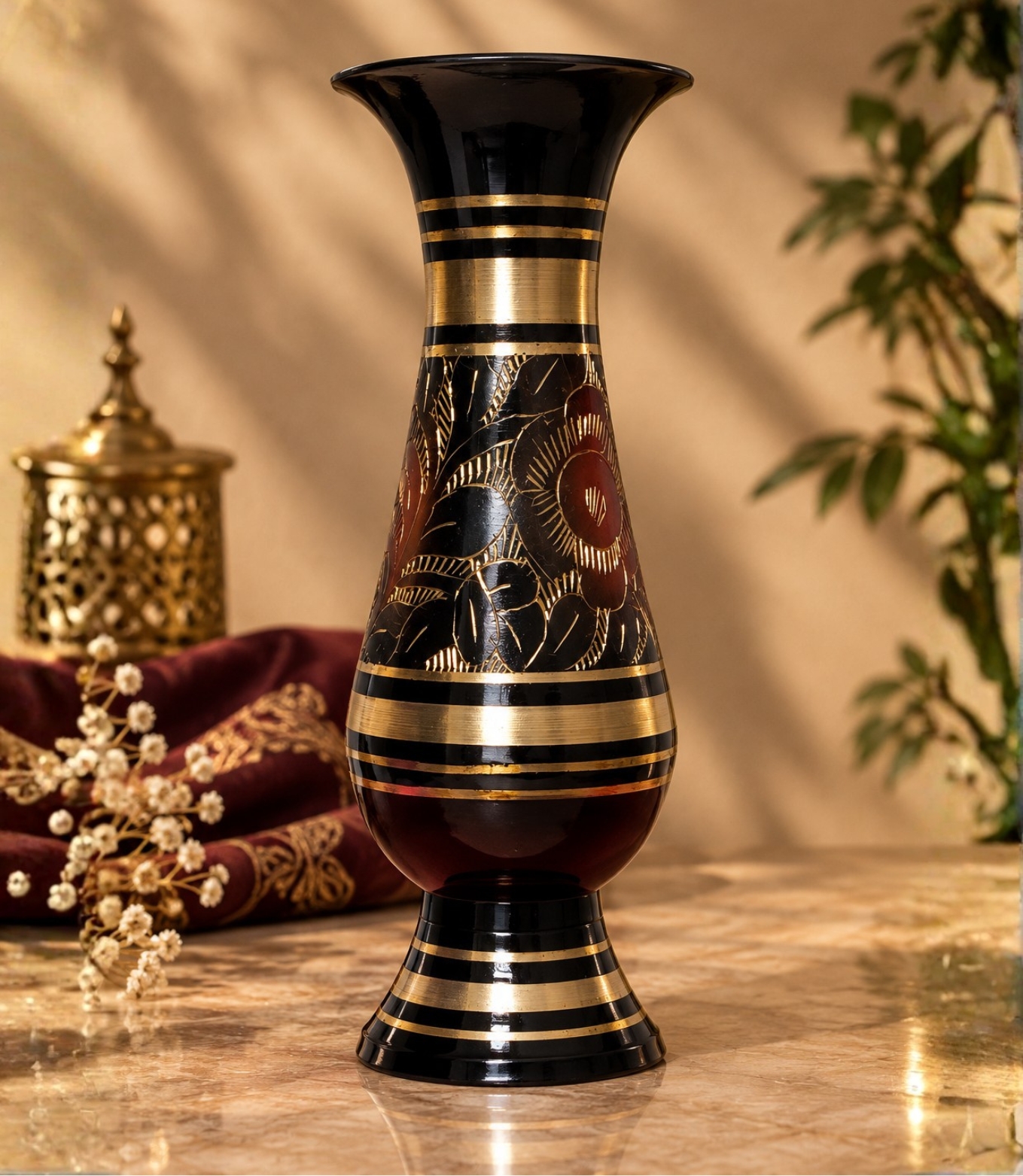 The Obsidian Gold Nakkashi Vase - View 2
